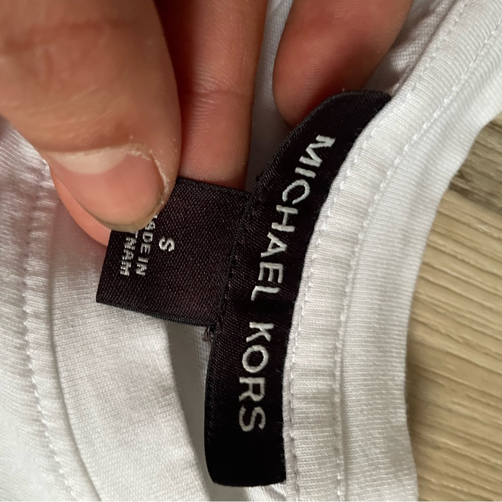 MICHAEL Michael Kors Black and White Short Sleeve Tees - Picture 2 of 2